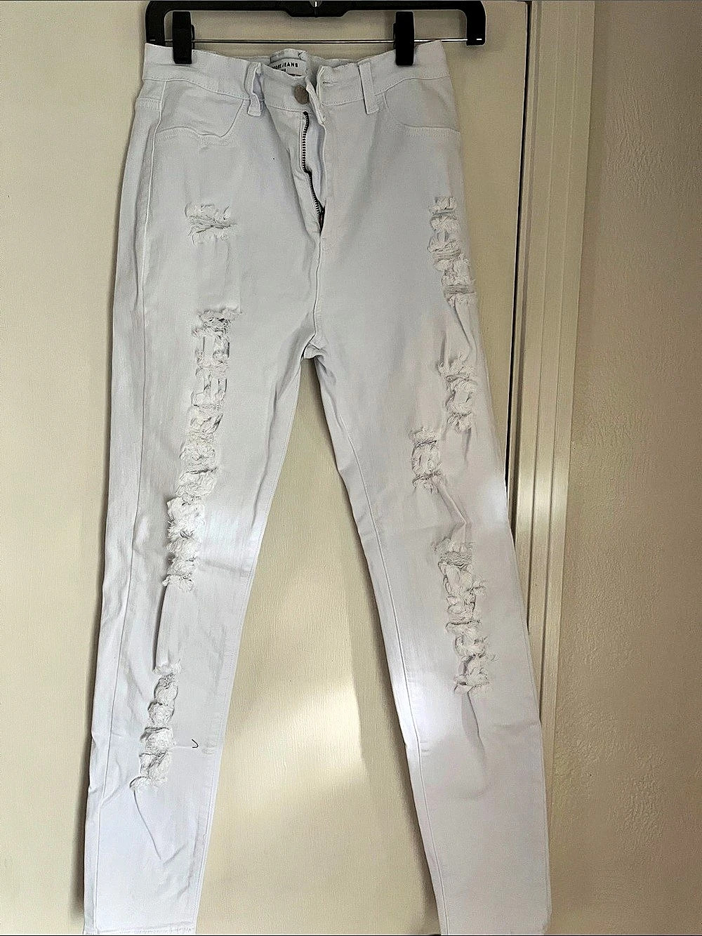 Encore Jeans Distressed Skinny Jeans in White Waist 13